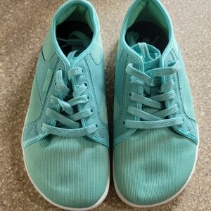 Womens barefoot saguaro shoes size 8.5